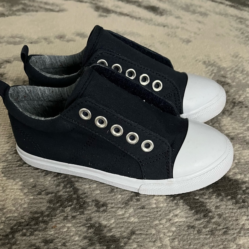 Cat and Jack boys navy blue sneakers size 11, worn once!